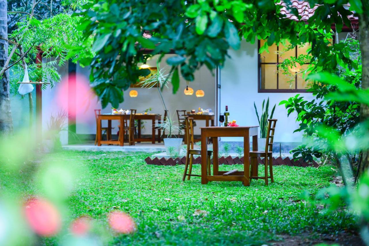 Onera Villa Хиккадува Экстерьер фото
